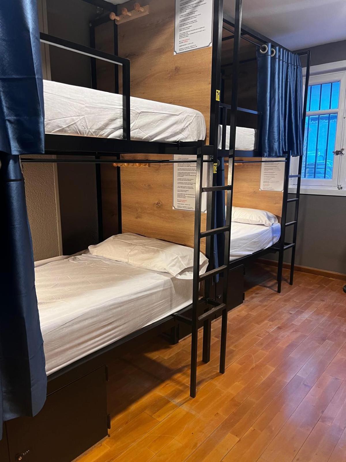 Hostel Estrella 20 Madrid Esterno foto